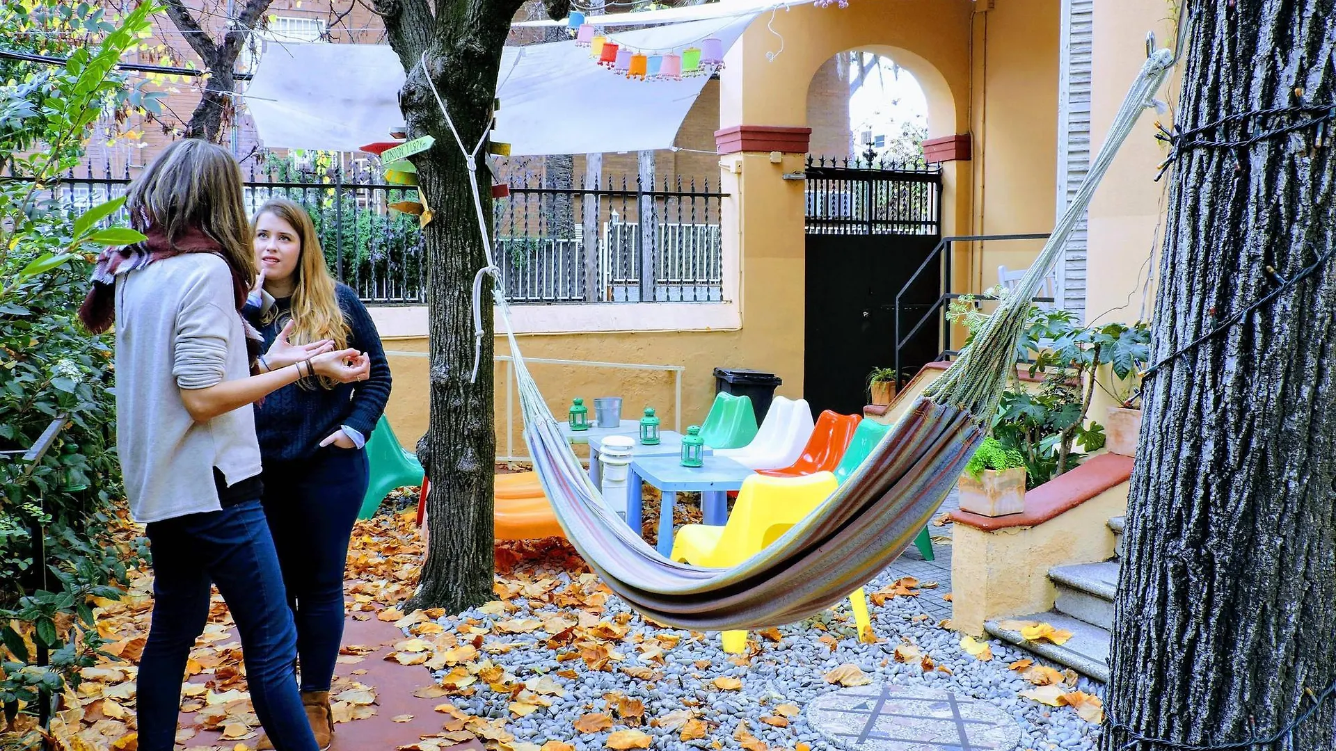 Garden House Hostel Barcelona By Feetup Hostels Spain