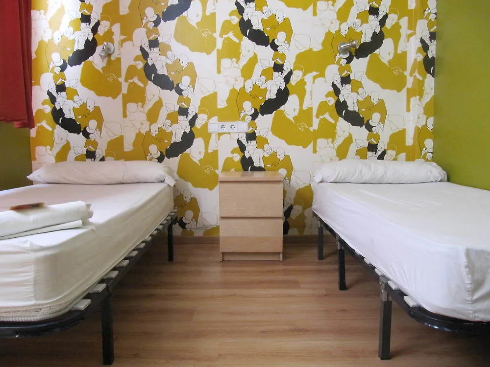 Garden House Hostel Barcelona By Feetup Hostels 5*,